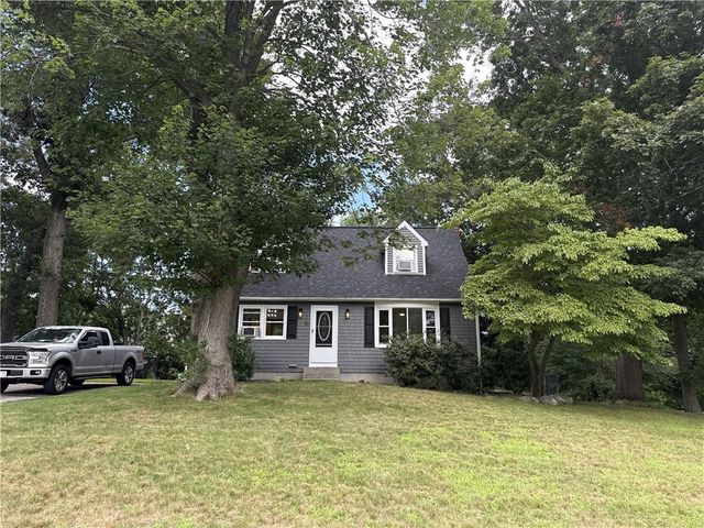 15 Baneberry Drive, Cranston, RI 02921
