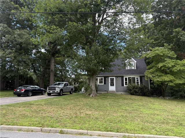 15 Baneberry Drive, Cranston, RI 02921