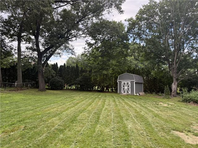 15 Baneberry Drive, Cranston, RI 02921