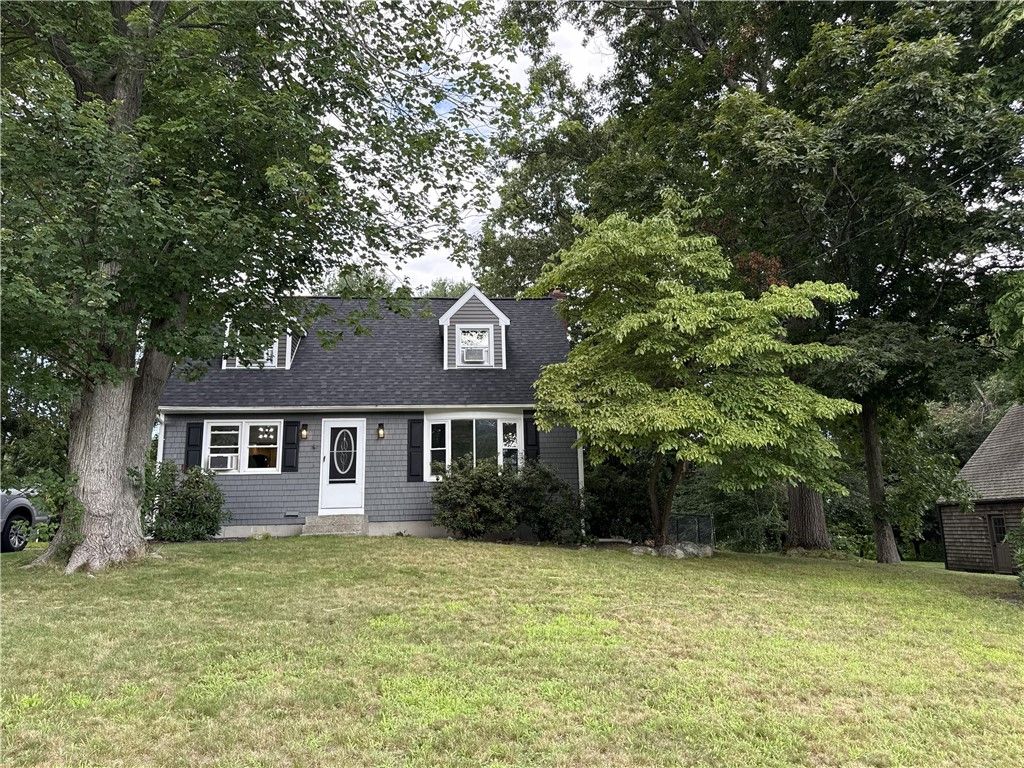 15 Baneberry Drive, Cranston, RI 02921