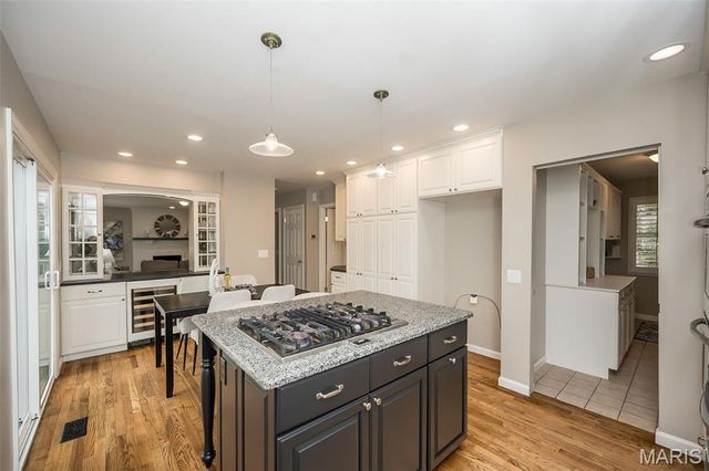 15708 Cedarmill Drive, Chesterfield, MO 63017