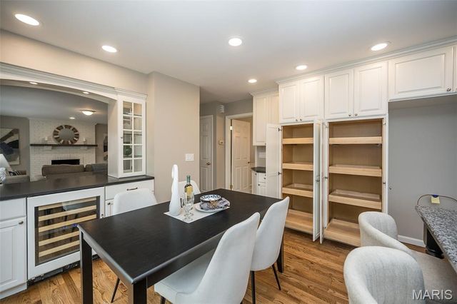 15708 Cedarmill Drive, Chesterfield, MO 63017