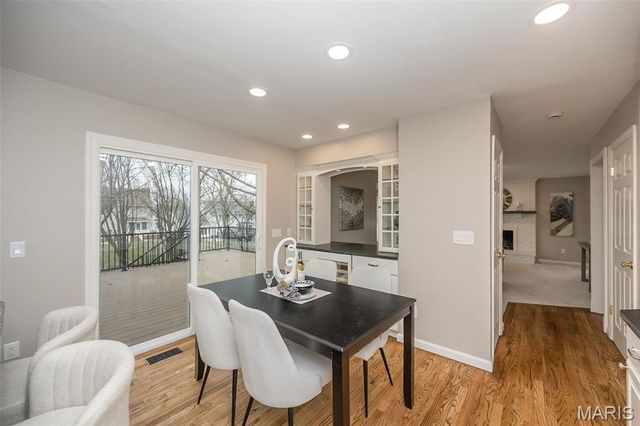 15708 Cedarmill Drive, Chesterfield, MO 63017