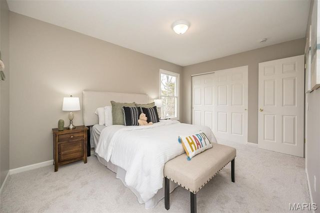 15708 Cedarmill Drive, Chesterfield, MO 63017