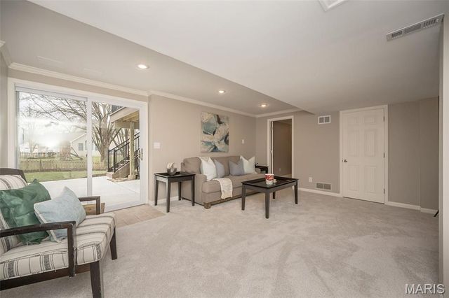 15708 Cedarmill Drive, Chesterfield, MO 63017