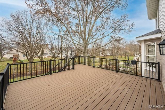 15708 Cedarmill Drive, Chesterfield, MO 63017