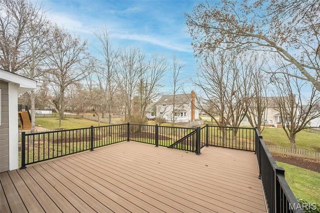15708 Cedarmill Drive, Chesterfield, MO 63017