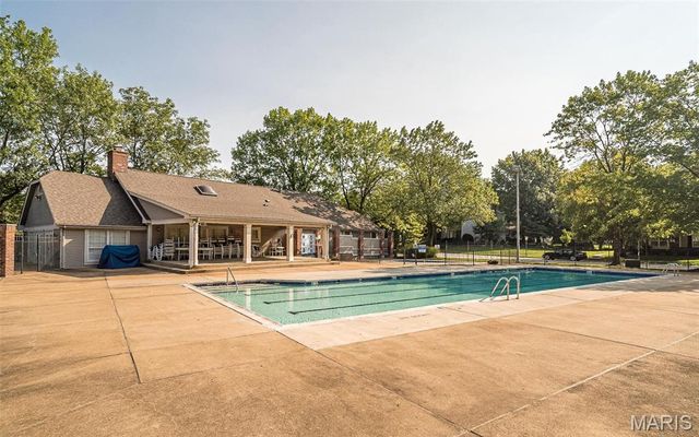 15708 Cedarmill Drive, Chesterfield, MO 63017