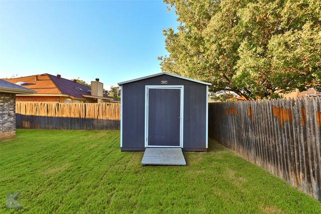 1502 Sir Thopas Court, Abilene, TX 79602