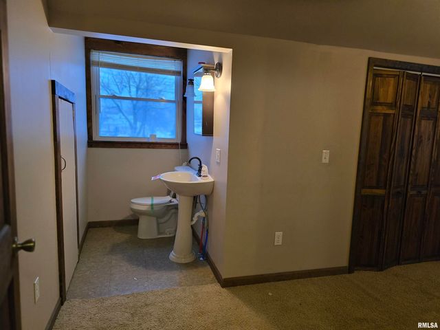 500 W NORTH Street, Mt Sterling, IL 62353