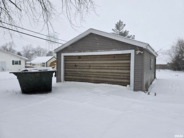 500 W NORTH Street, Mt Sterling, IL 62353