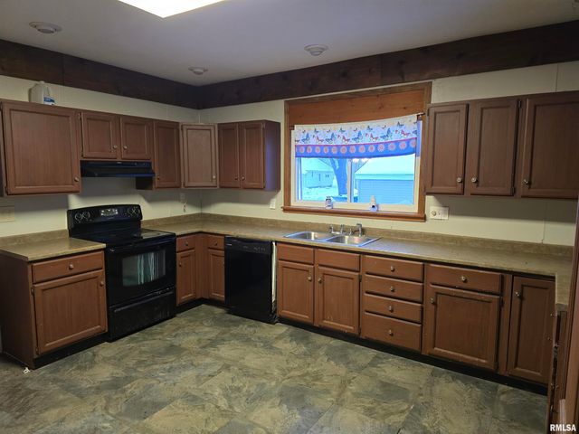 500 W NORTH Street, Mt Sterling, IL 62353