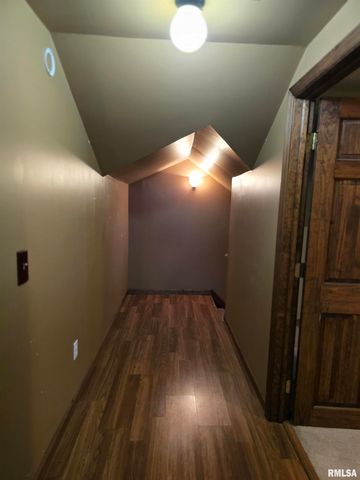 500 W NORTH Street, Mt Sterling, IL 62353