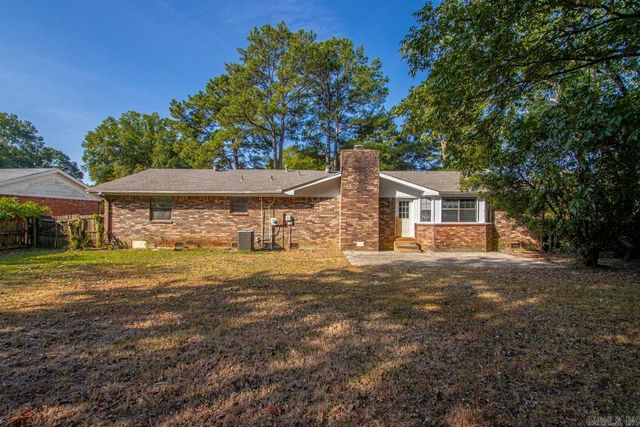 1806 MADDEN. Road, Jacksonville, AR 72076