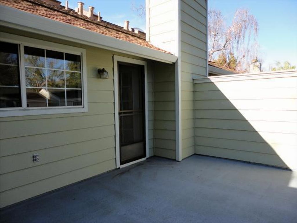 Image 24 of property listing at 201 Ada Avenue 25, Mountain View, CA 94043