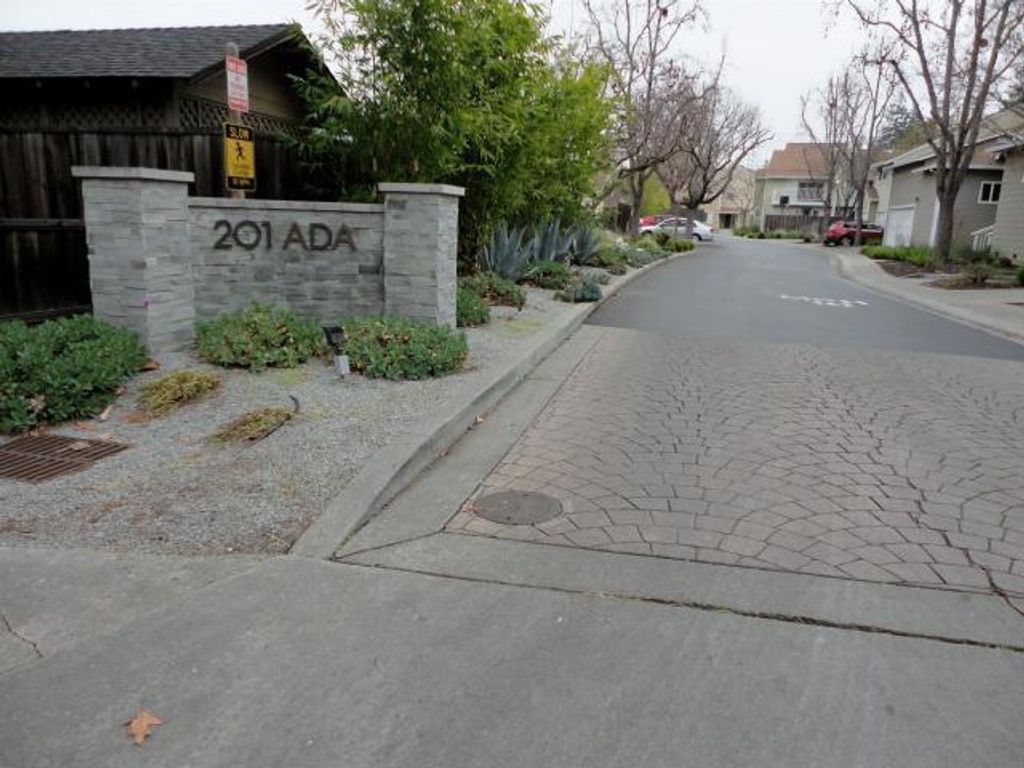 Image 35 of property listing at 201 Ada Avenue 25, Mountain View, CA 94043