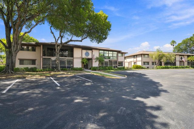 9965 N BELFORT Circle 209, Tamarac, FL 33321