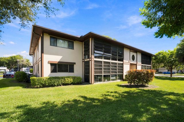 9965 N BELFORT Circle 209, Tamarac, FL 33321