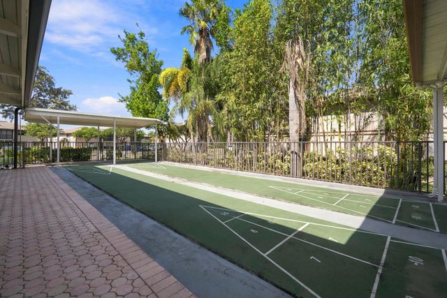 9965 N BELFORT Circle 209, Tamarac, FL 33321