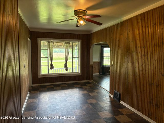 3400 E 5 Point Highway, Charlotte, MI 48813