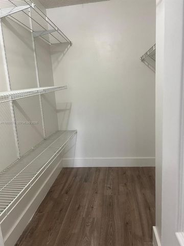 6465 W 27th Ave 43-202, Hialeah, FL 33016