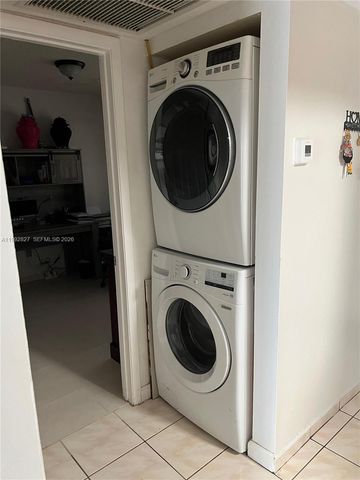 6465 W 27th Ave 43-202, Hialeah, FL 33016