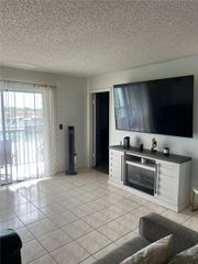 6465 W 27th Ave 43-202, Hialeah, FL 33016