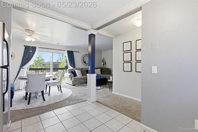 33745 Pondview Circle, Livonia, MI 48152