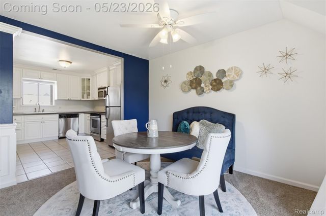 33745 Pondview Circle, Livonia, MI 48152