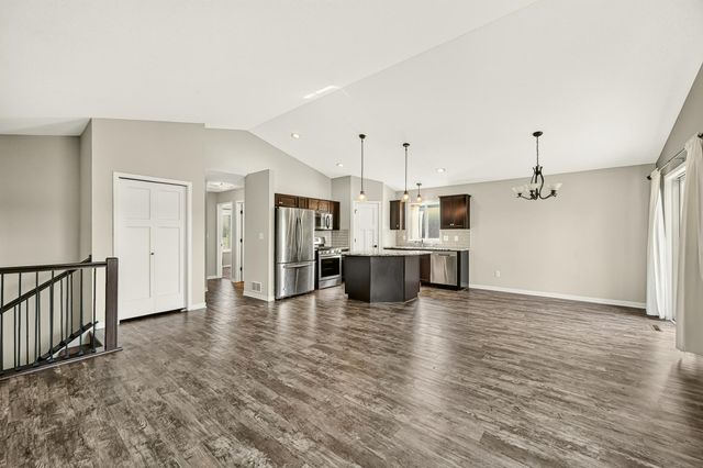 5526 Harvest Lake Drive NW, Rochester, MN 55901