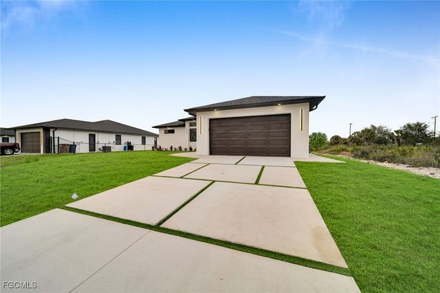 3230 58th ST W, Lehigh Acres, FL 33971