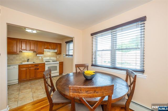 24 Manchester Court 62, Wayne, NJ 07470