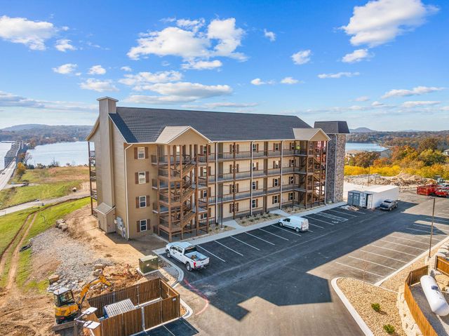 114 Bridgewater Loop 5, Kimberling City, MO 65686