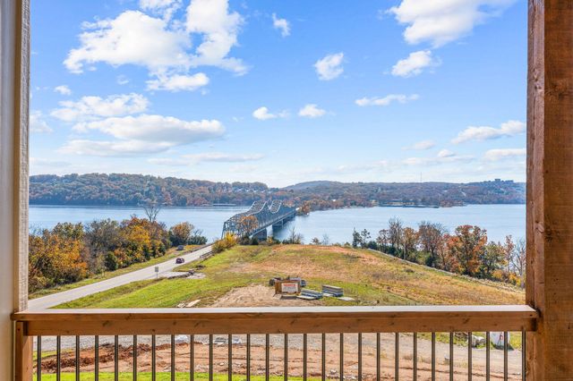 114 Bridgewater Loop 5, Kimberling City, MO 65686