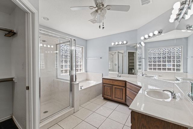 150 Chesterfield DR, Kingsland, TX 78639
