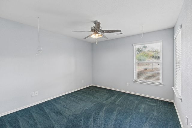 150 Chesterfield DR, Kingsland, TX 78639