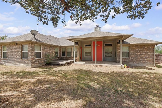 150 Chesterfield DR, Kingsland, TX 78639