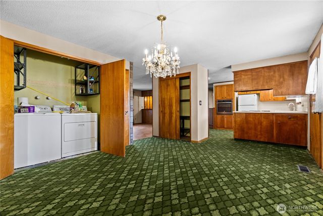 15204 16th Avenue Ct S, South Prairie, WA 98387