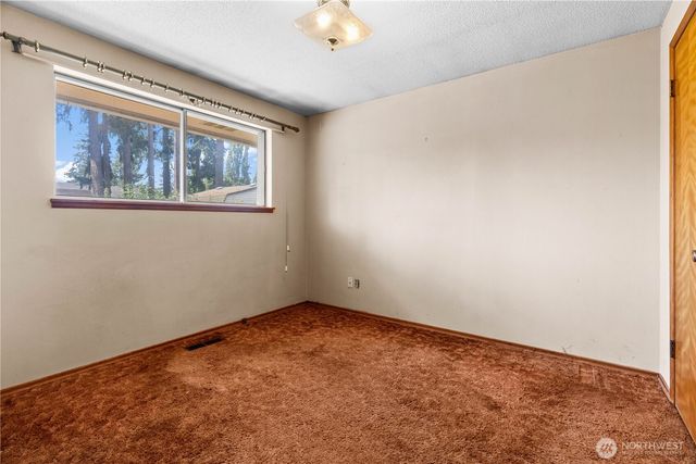 15204 16th Avenue Ct S, South Prairie, WA 98387