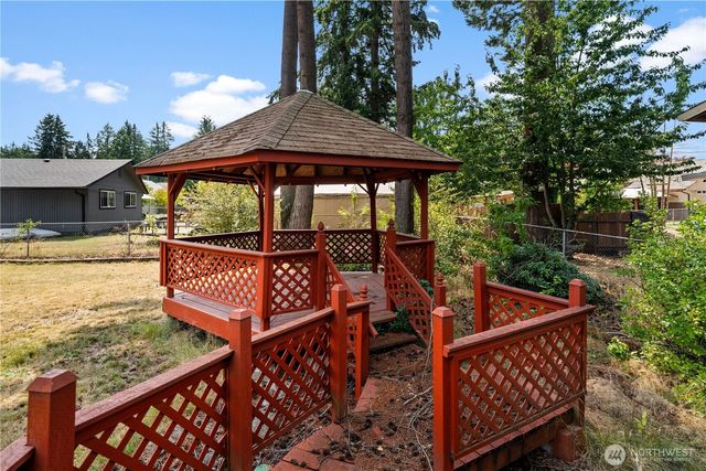 15204 16th Avenue Ct S, South Prairie, WA 98387