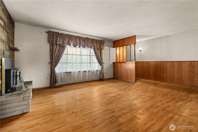 15204 16th Avenue Ct S, South Prairie, WA 98387