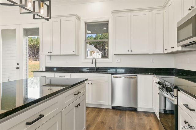 11611 MEADOWS, Berry, AL 35546