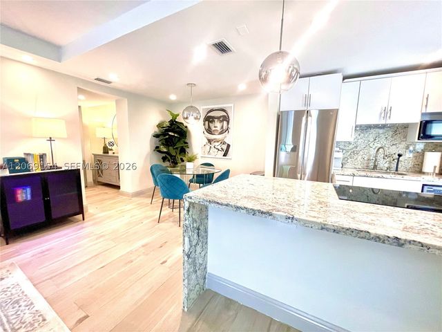 626 Meridian Ave 1, Miami Beach, FL 33139