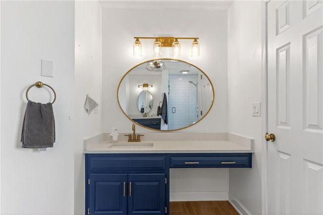 9218 N Virginia Avenue, Kansas City, MO 64155