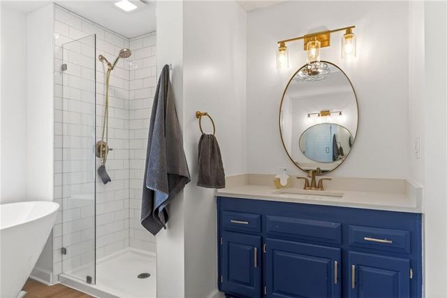 9218 N Virginia Avenue, Kansas City, MO 64155