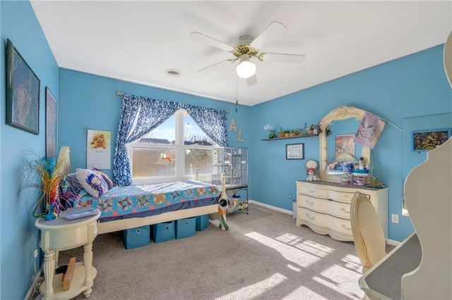 9218 N Virginia Avenue, Kansas City, MO 64155