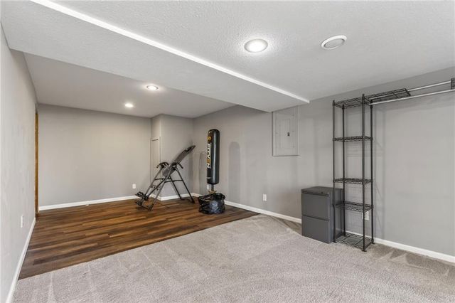 9218 N Virginia Avenue, Kansas City, MO 64155