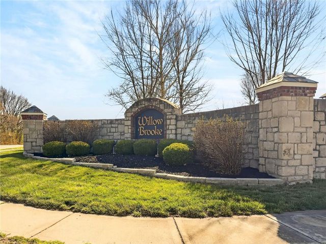 9218 N Virginia Avenue, Kansas City, MO 64155