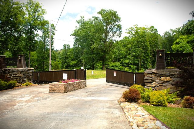 5F Trout Lane, Hilham, TN 38568