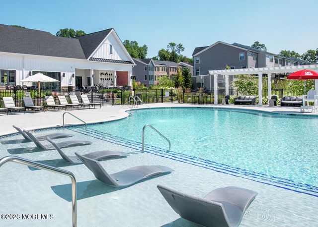 20 Augustus Drive, Middletown, NJ 07748